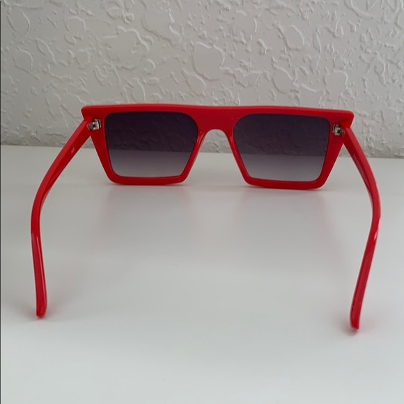 🆕 🆑SUNGLASSES - Picture 3 of 7